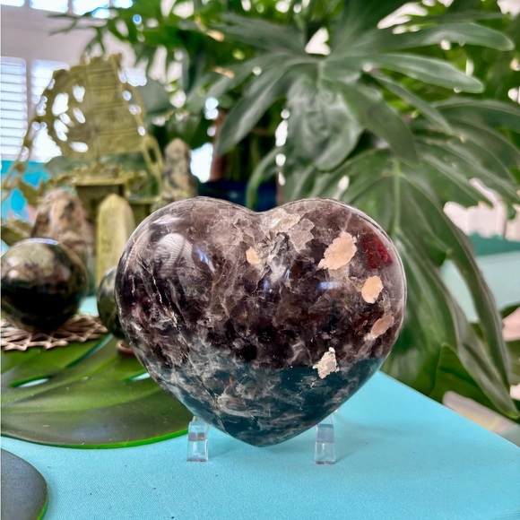 Smoky Quartz Heart - Picture 5 of 6